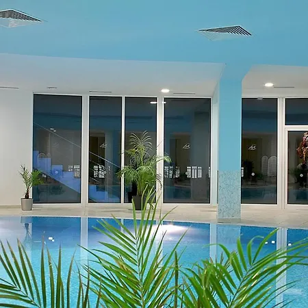 Hotel Aqua Azur 4*