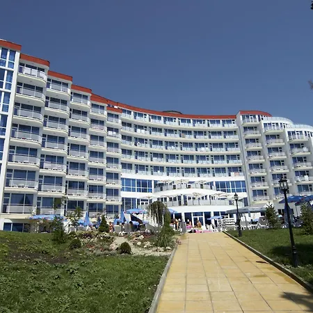 Отель Aqua Azur 4*