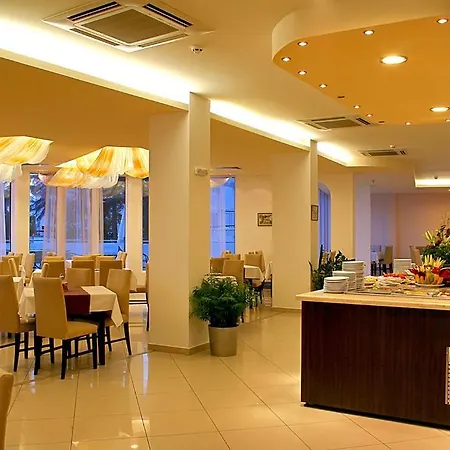 Aqua Azur فندق سينتس قسطنطين وهيلينا